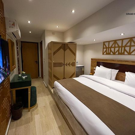 Grand Museum & Pyramids View Hotel Kafr Ghatati ภายนอก รูปภาพ